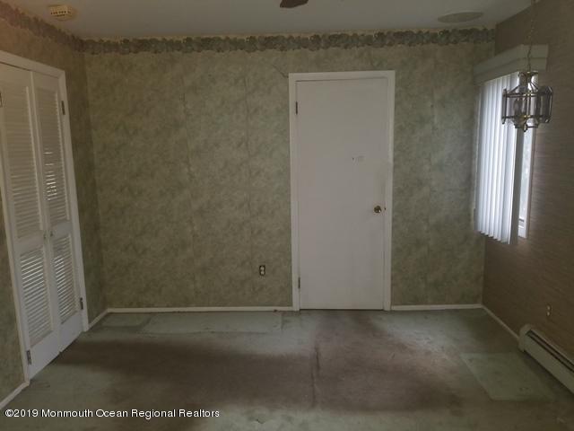 511 Albermarle Road Brick, NJ 08724 - Photo 10 of 23 351-624621 bedroom