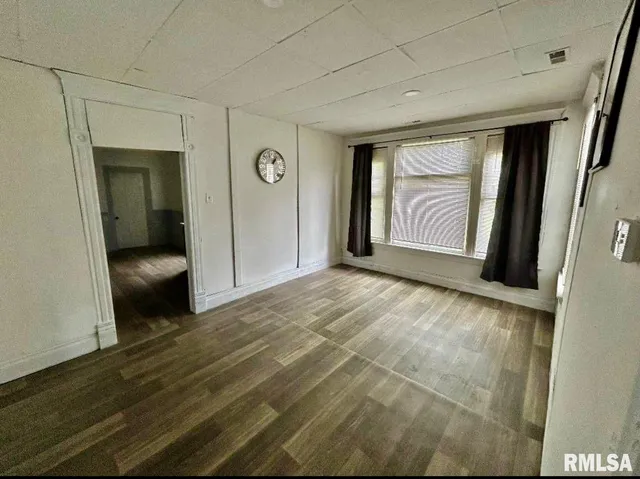 $55,000 | 115 West Street, Xenia, IL 62899