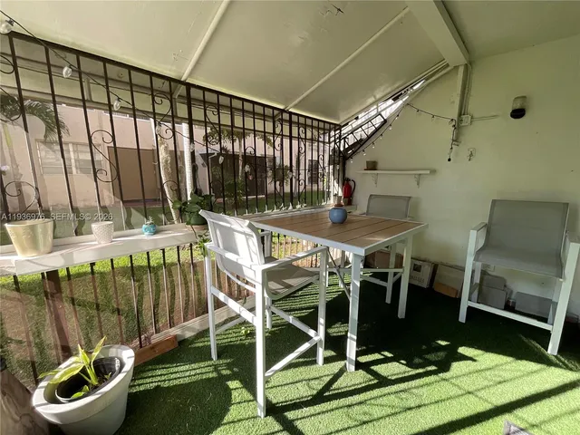 $2,999 | 820 Northwest 87th Avenue, Unit 114, Miami, FL 33172