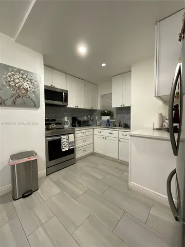 $2,999 | 820 Northwest 87th Avenue, Unit 114, Miami, FL 33172