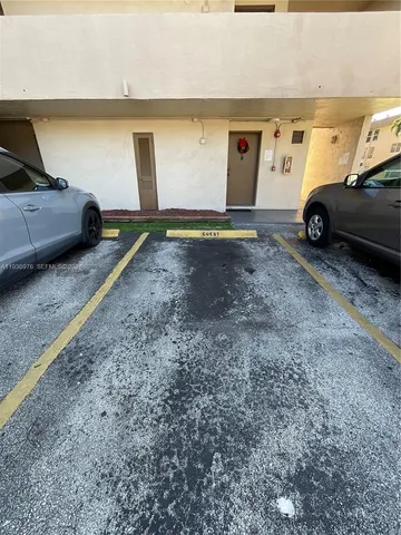 $2,999 | 820 Northwest 87th Avenue, Unit 114, Miami, FL 33172