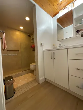 $2,750 | 820 Northwest 87th Avenue, Unit 114, Miami, FL 33172