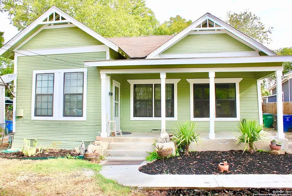 $1,600 | 713 Aransas Avenue, San Antonio, TX 78210