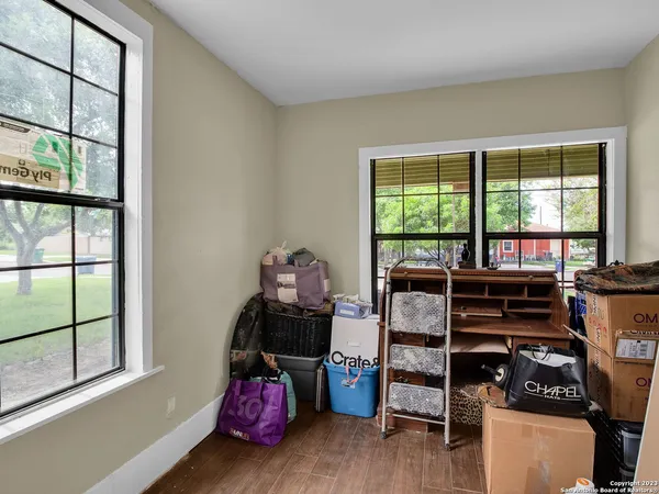 $1,600 | 713 Aransas Avenue, San Antonio, TX 78210