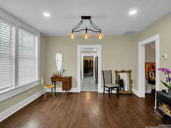 $1,600 | 713 Aransas Avenue, San Antonio, TX 78210