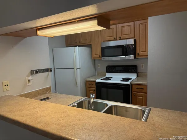 a view of a storage & utility room
