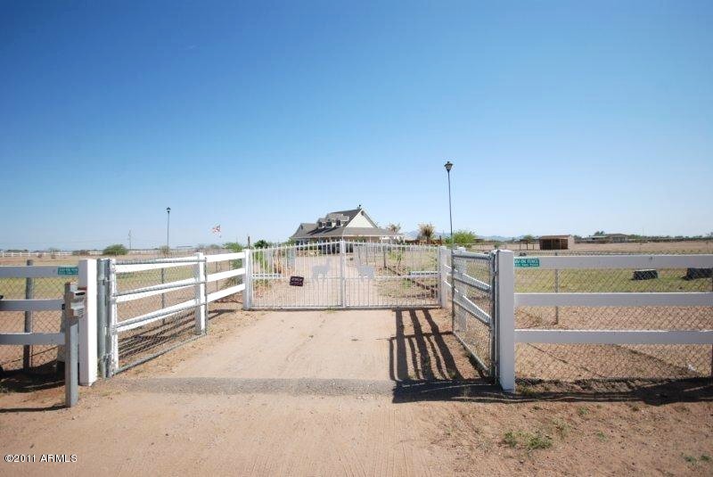 22715 West Lone Mountain Road Wittmann, AZ 85361 - Photo 11 of 15 Entrance