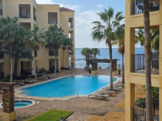 $332,500 | 2351 Lakeview Drive, Unit 208, Sebring, FL 33870