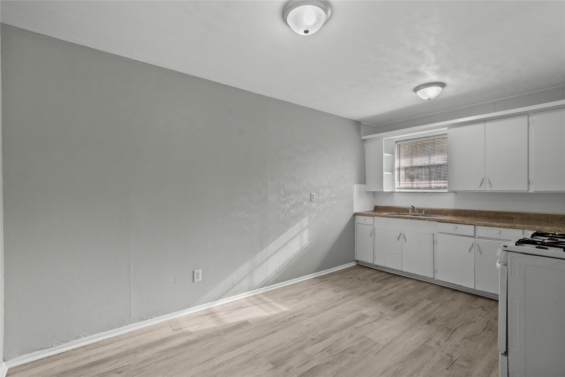 2729 Main Street, Unit 3 La Marque, TX 77568 - Photo 6 of 15