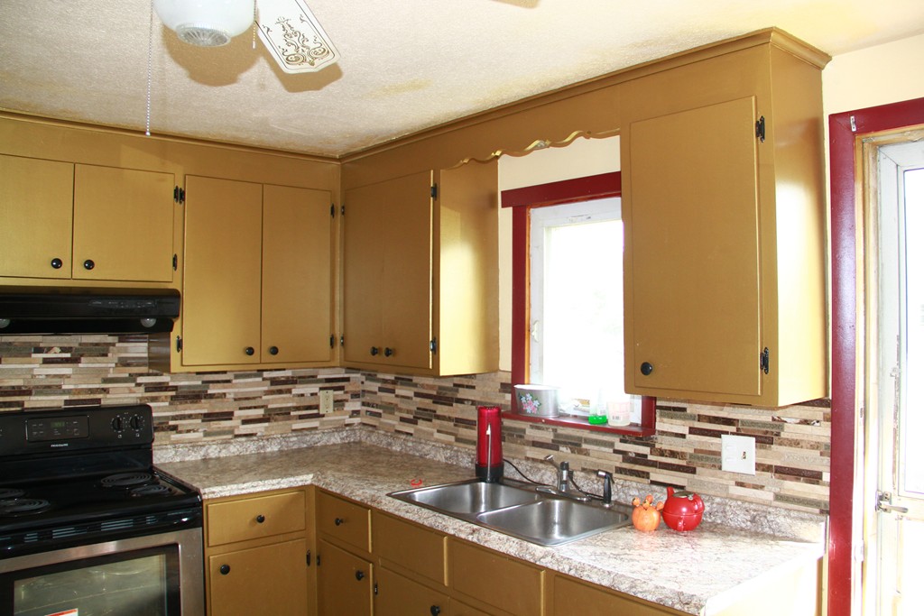 36 Grammont Road Worcester, MA 01607 - Photo 12 of 23 Gallery Image 12