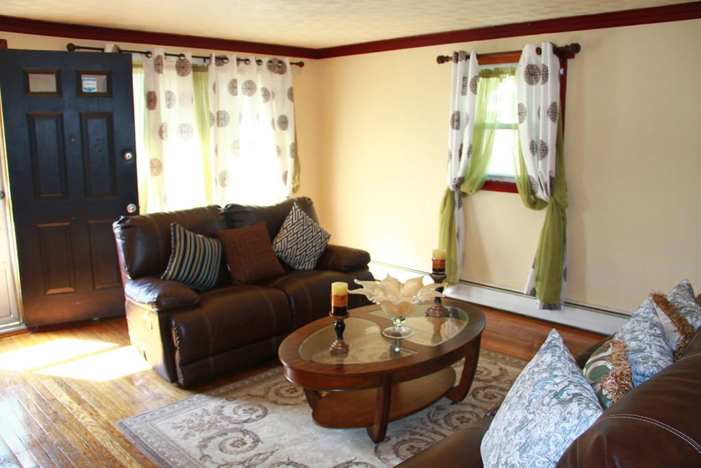 36 Grammont Road Worcester, MA 01607 - Photo 5 of 23 Gallery Image 5
