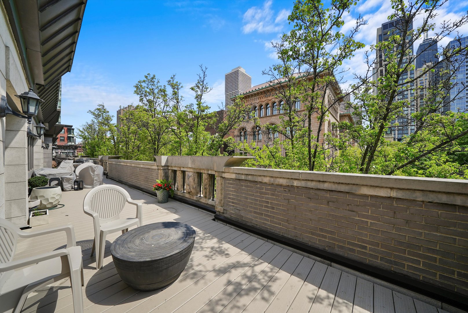 950 North Clark Street, Unit E Chicago, IL 60610 - Photo 50 of 52