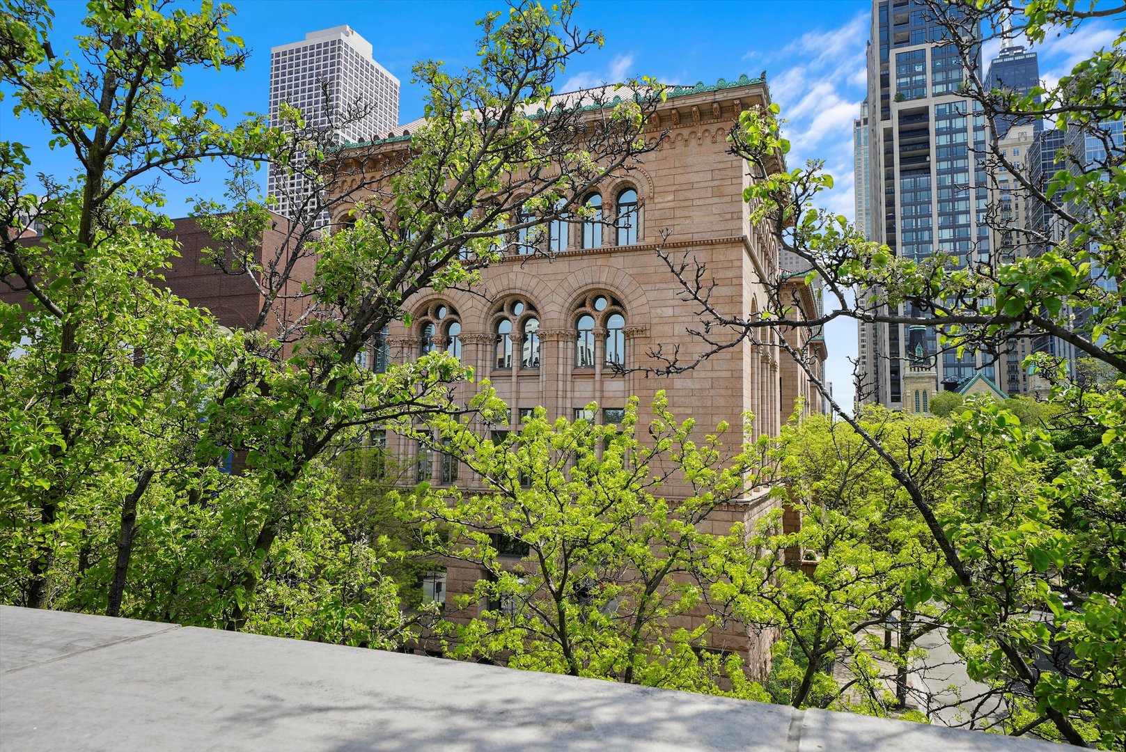 950 North Clark Street, Unit E Chicago, IL 60610 - Photo 51 of 52 a picture of a building