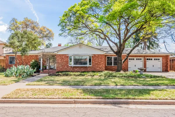 $480,000 | 3303 24th Street, Lubbock, TX 79410