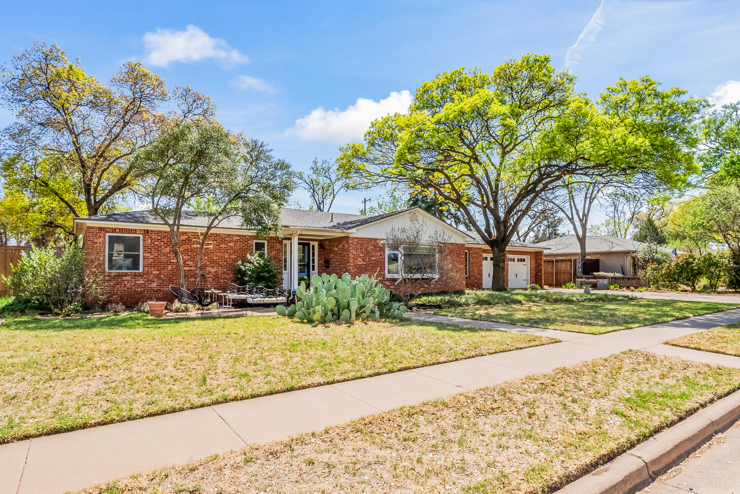 3303 24th Street Lubbock, TX 79410 - Photo 2 of 32 3303 24th St-37