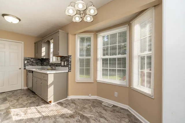 $1,395 | 102 Brandi Court, Oak Grove, KY 42262