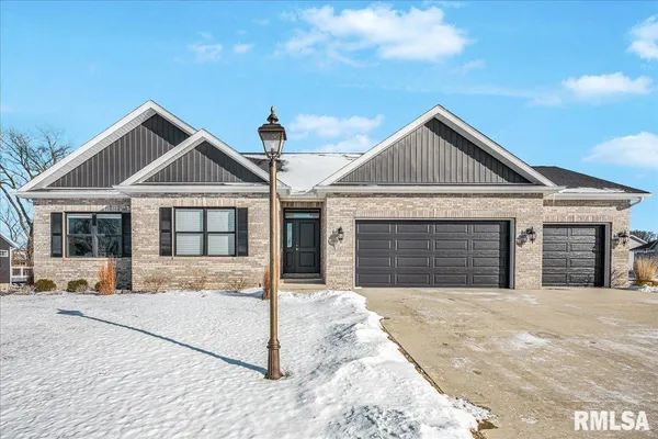 $559,000 | 100 Joseph Court, Washington, IL 61571