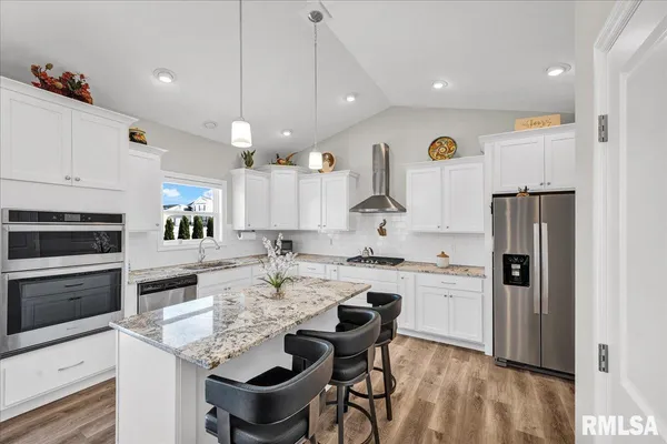 $559,000 | 100 Joseph Court, Washington, IL 61571