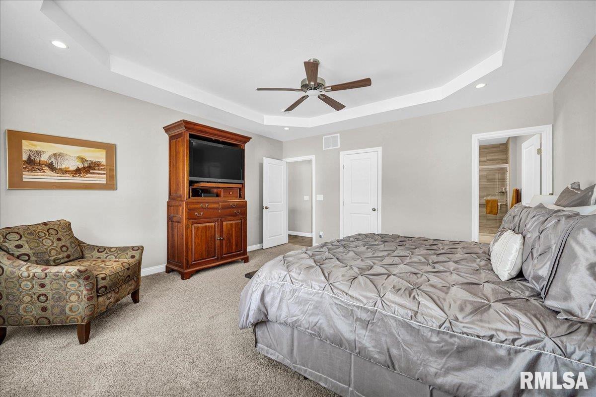 100 Joseph Court Washington, IL 61571 - Photo 14 of 29