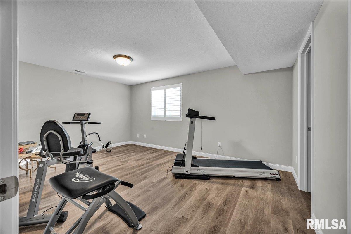 100 Joseph Court Washington, IL 61571 - Photo 22 of 29