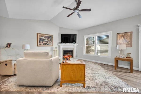 $559,000 | 100 Joseph Court, Washington, IL 61571