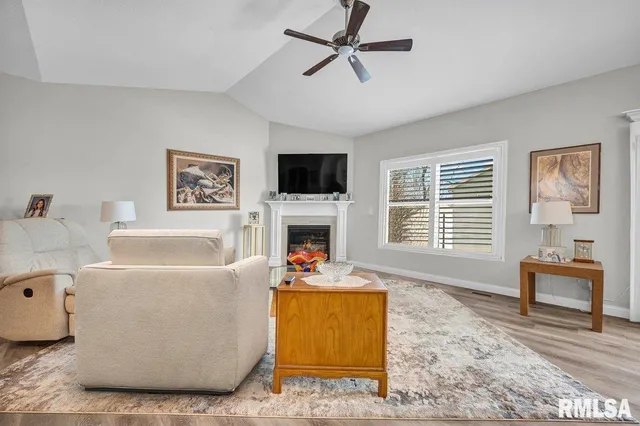 $579,000 | 100 Joseph Court, Washington, IL 61571