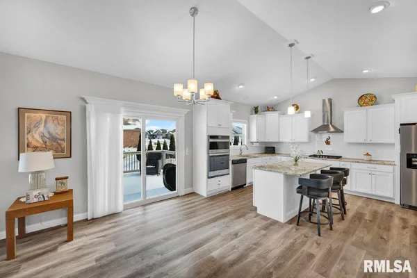 $559,000 | 100 Joseph Court, Washington, IL 61571