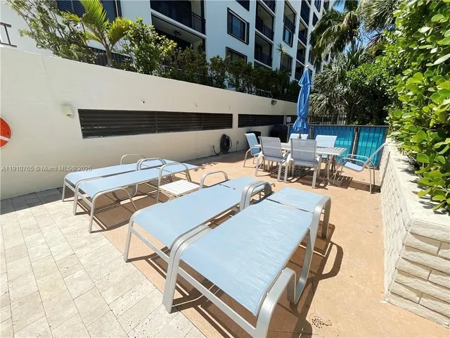 $2,995 | 2300 Northeast 33rd Avenue, Unit 606, Fort Lauderdale, FL 33305
