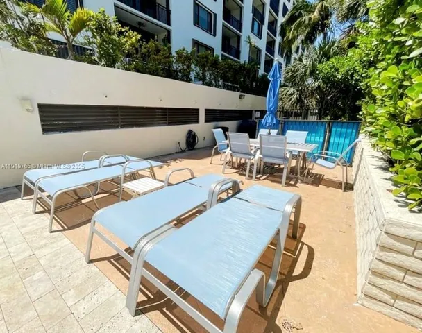 $2,995 | 2300 Northeast 33rd Avenue, Unit 606, Fort Lauderdale, FL 33305