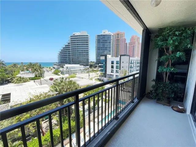 $2,995 | 2300 Northeast 33rd Avenue, Unit 606, Fort Lauderdale, FL 33305