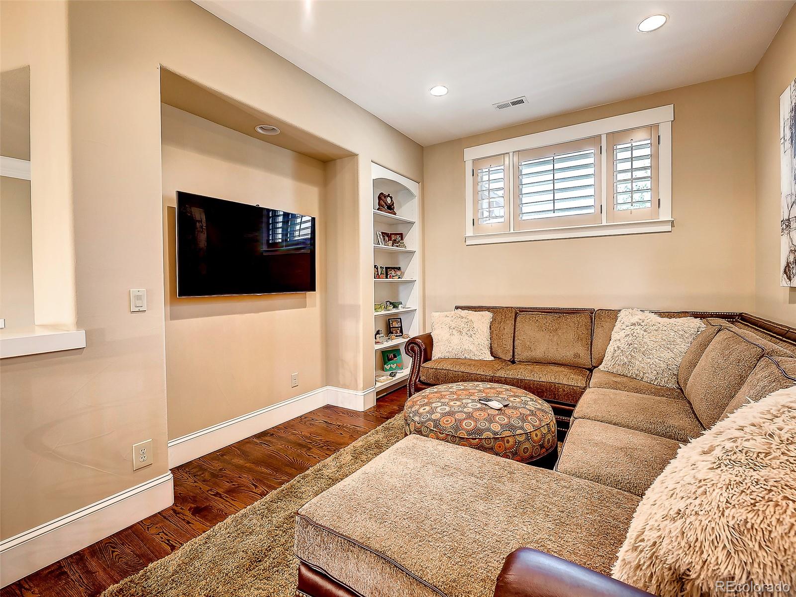 1073 Buffalo Ridge Road Castle Pines, CO 80108 - Photo 25 of 35 Gallery Image 25