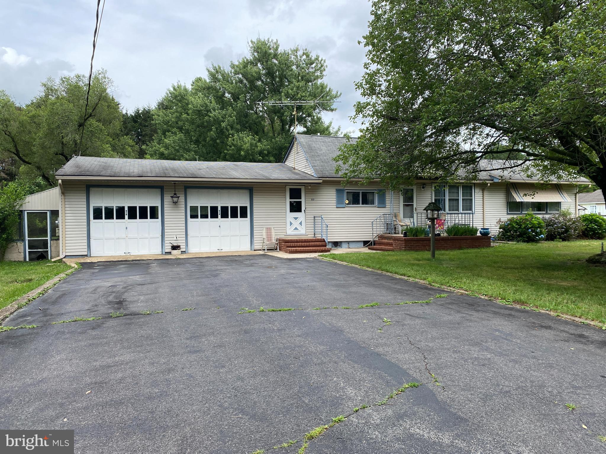 117 Springfield Meeting House Road Jobstown, NJ 08041 - Photo 2 of 31