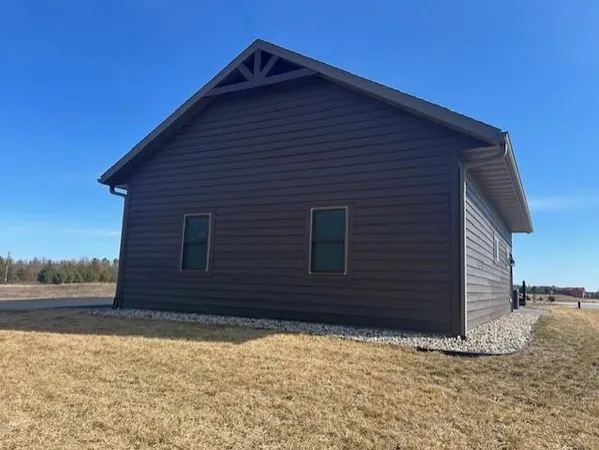 $749,999 | W5698 Westwater Circle, New Lisbon, WI 53950