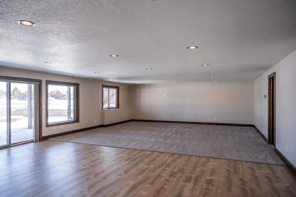 $749,999 | W5698 Westwater Circle, New Lisbon, WI 53950
