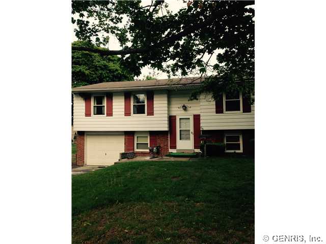 240 Duxbury Road Greece, NY 14626 - Photo 1 of 1 Exterior Front Ready for new Owner