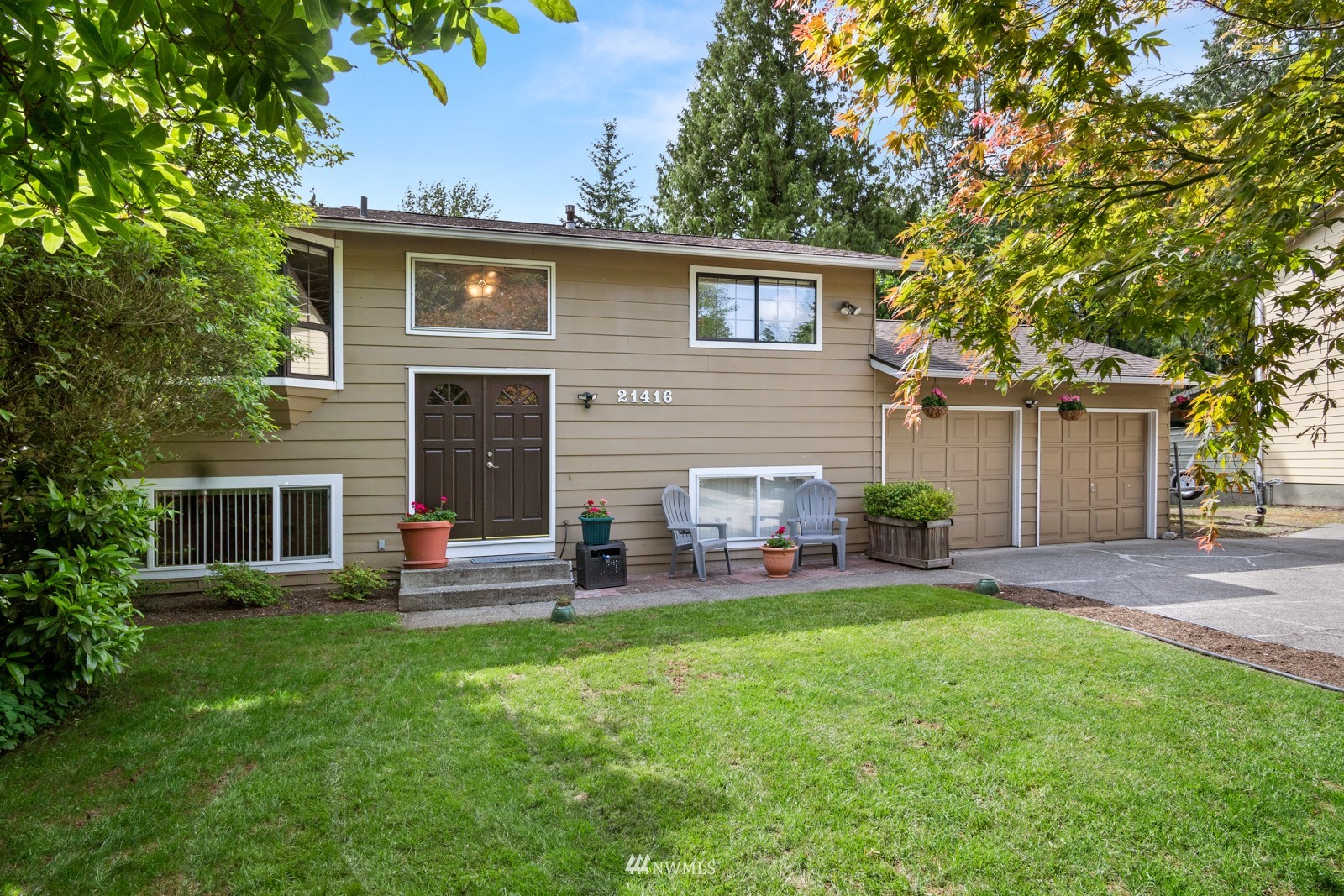 21416 6th Avenue West Bothell, WA 98021 - Photo 3 of 39