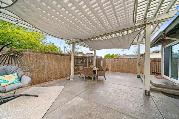 $560,000 | 610 Sierra Drive, Dixon, CA 95620