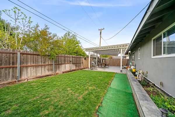 $560,000 | 610 Sierra Drive, Dixon, CA 95620