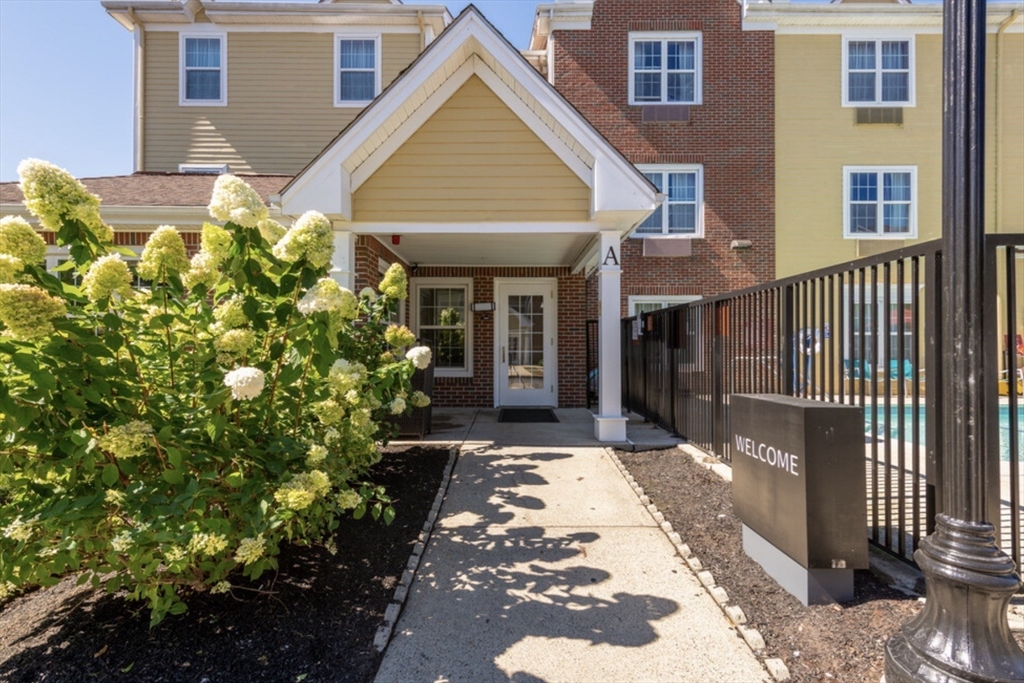 20 International Place, Unit 310 Tewksbury, MA 01876 - Photo 5 of 27