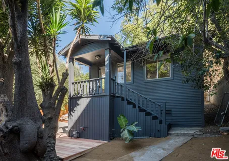 $4,700 | 4013 Sunset Drive, Los Angeles, CA 90027