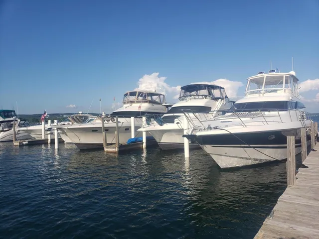 $128,500 | 8568 Portage Point Drive, Unit 3 (DH 4), Onekama, MI 49675