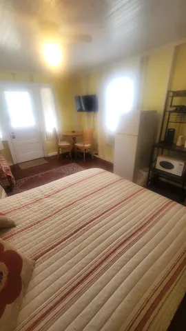 $128,500 | 8568 Portage Point Drive, Unit 3 (DH 4), Onekama, MI 49675