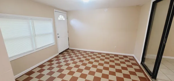 $1,695 | 5889 Cypress Circle, Tallahassee, FL 32303