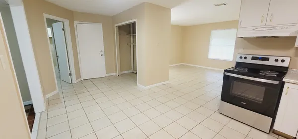 $1,695 | 5889 Cypress Circle, Tallahassee, FL 32303