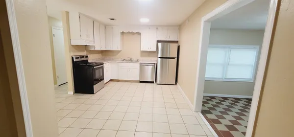 $1,695 | 5889 Cypress Circle, Tallahassee, FL 32303