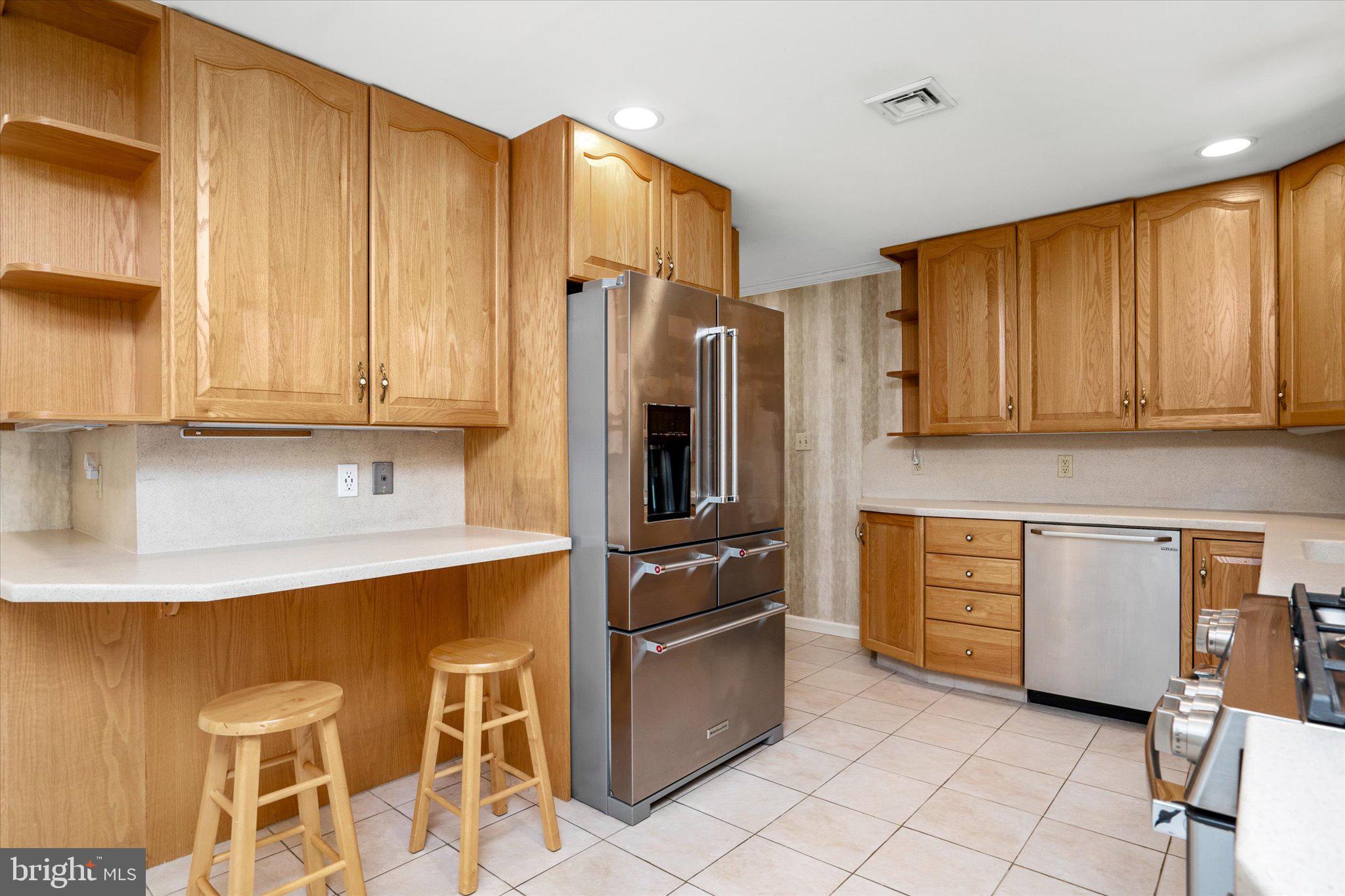 21 Yorkshire Road Hamilton, NJ 08610 - Photo 16 of 40