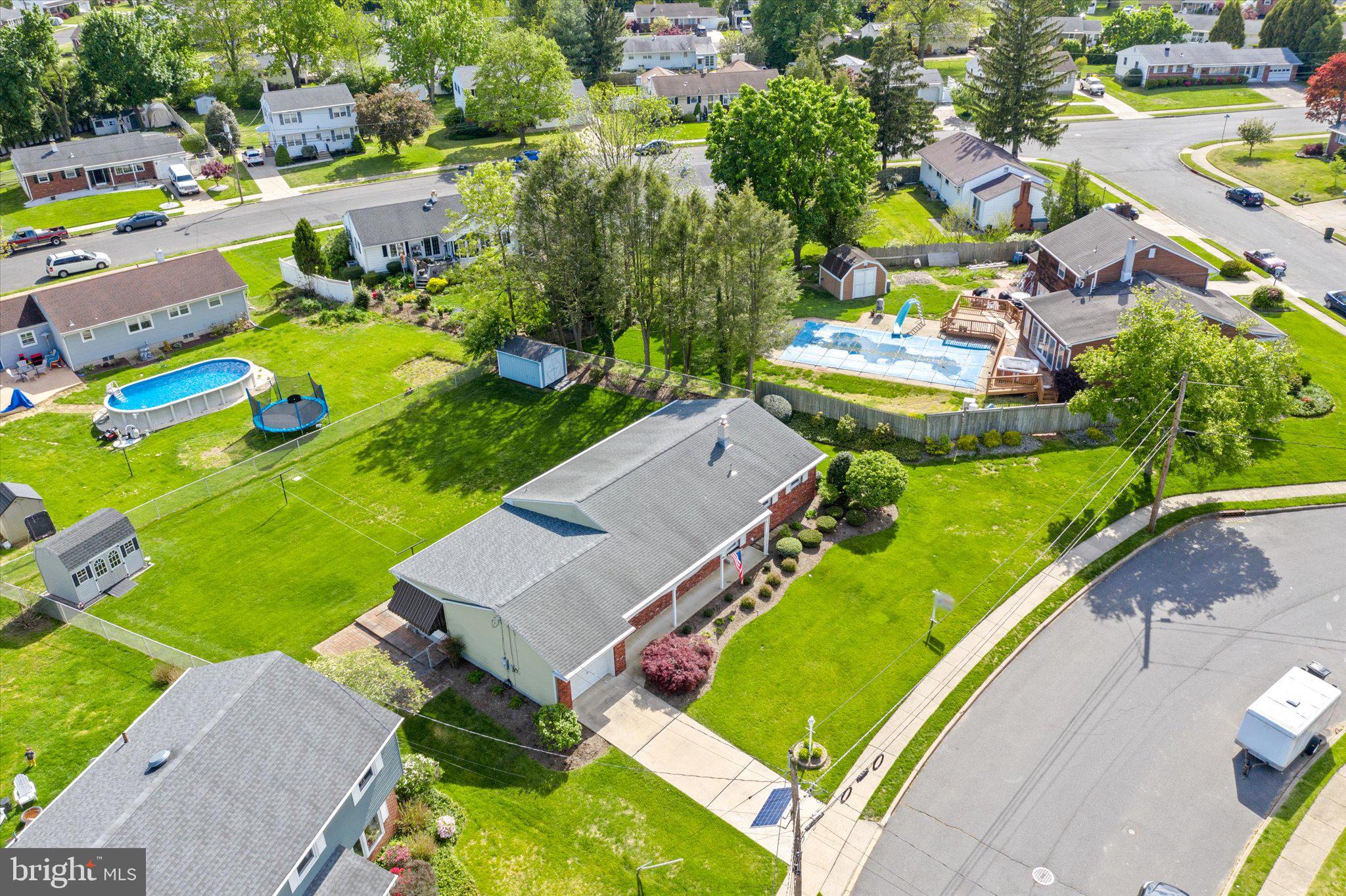 21 Yorkshire Road Hamilton, NJ 08610 - Photo 3 of 40