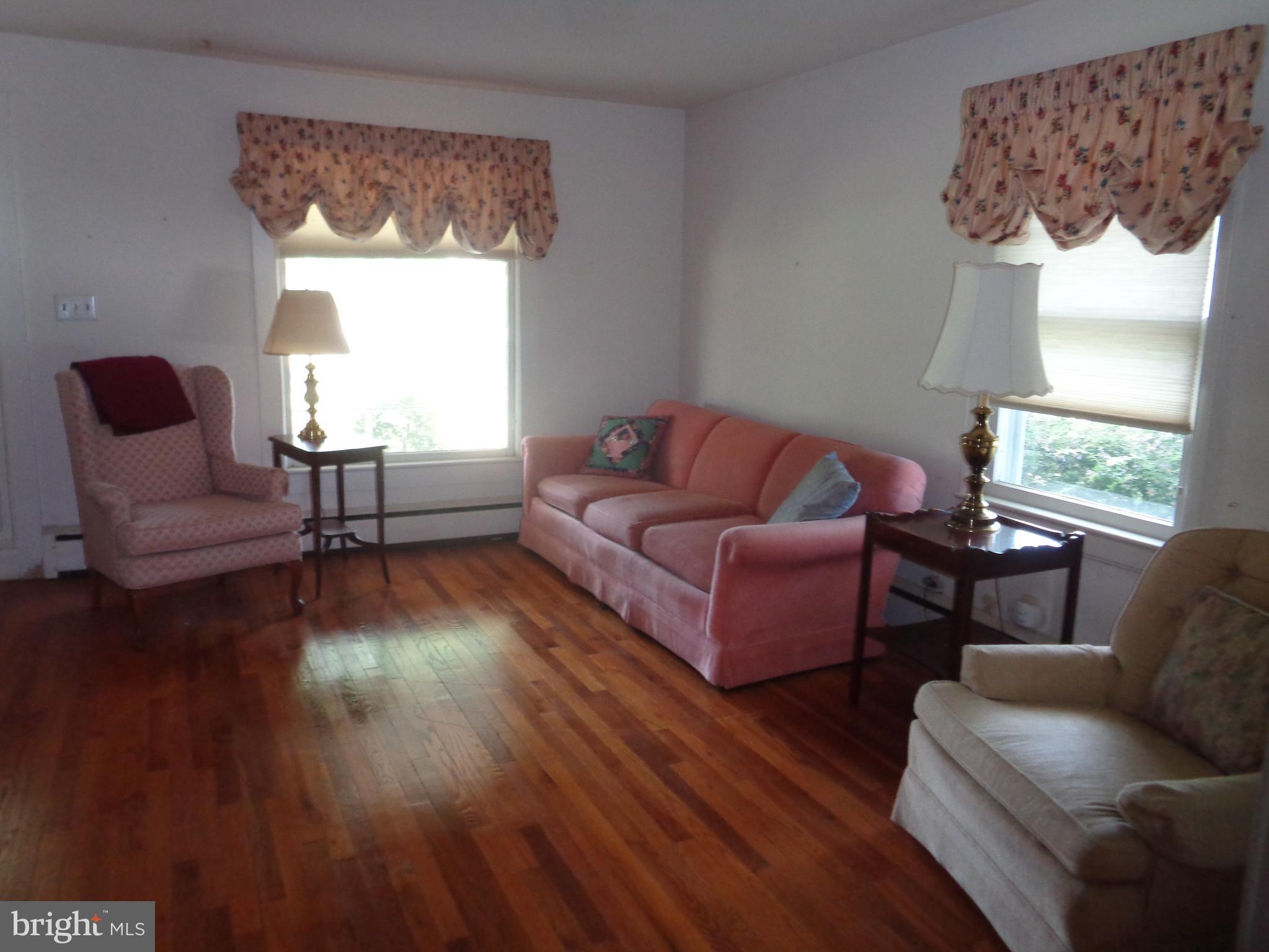 9145 Mackall Road St. Leonard, MD 20685 - Photo 21 of 48 Living room