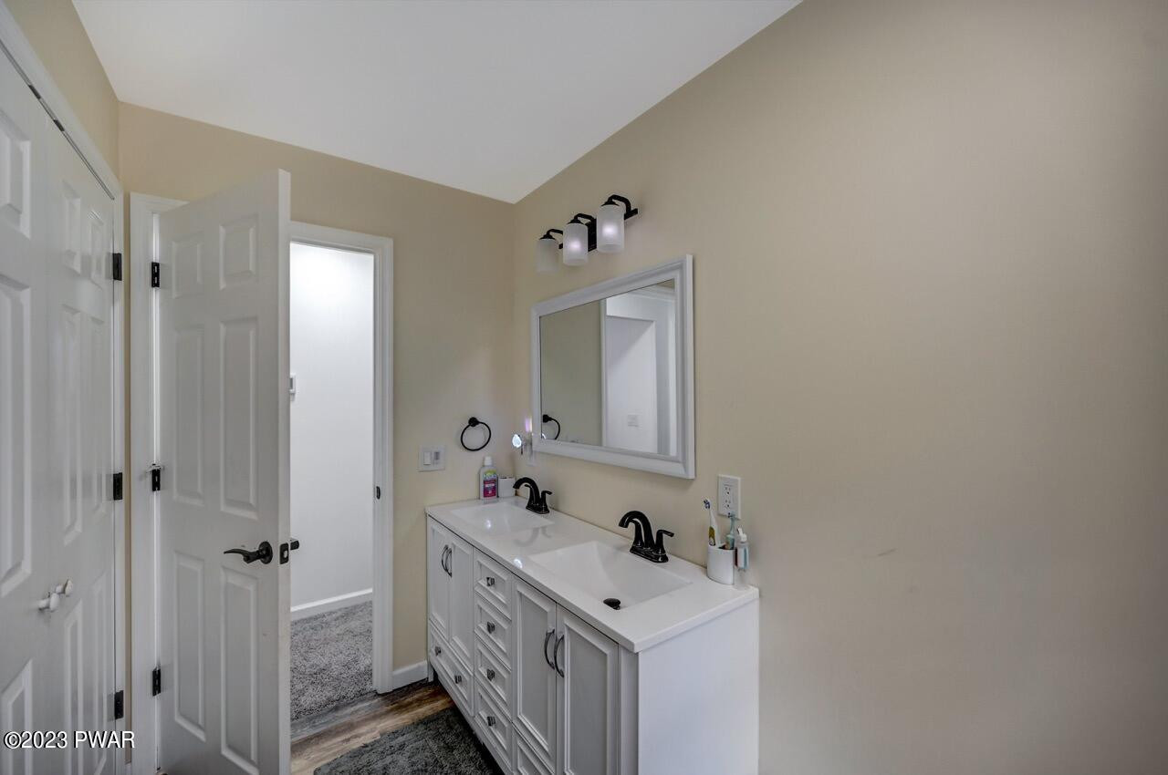 47 Old Woods Road Equinunk, PA 18417 - Photo 41 of 67 Bathroom