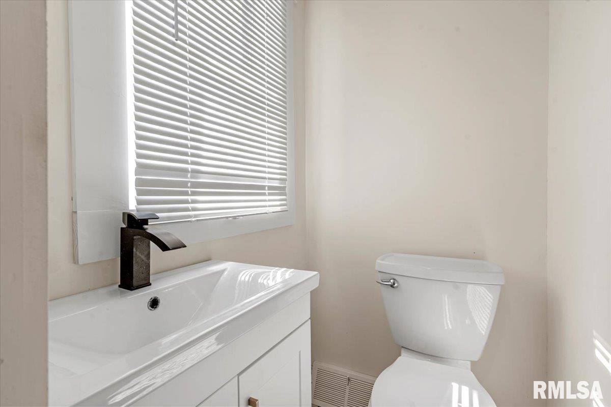 1847 Jerome Avenue Springfield, IL 62704 - Photo 13 of 30 Gallery Image 13